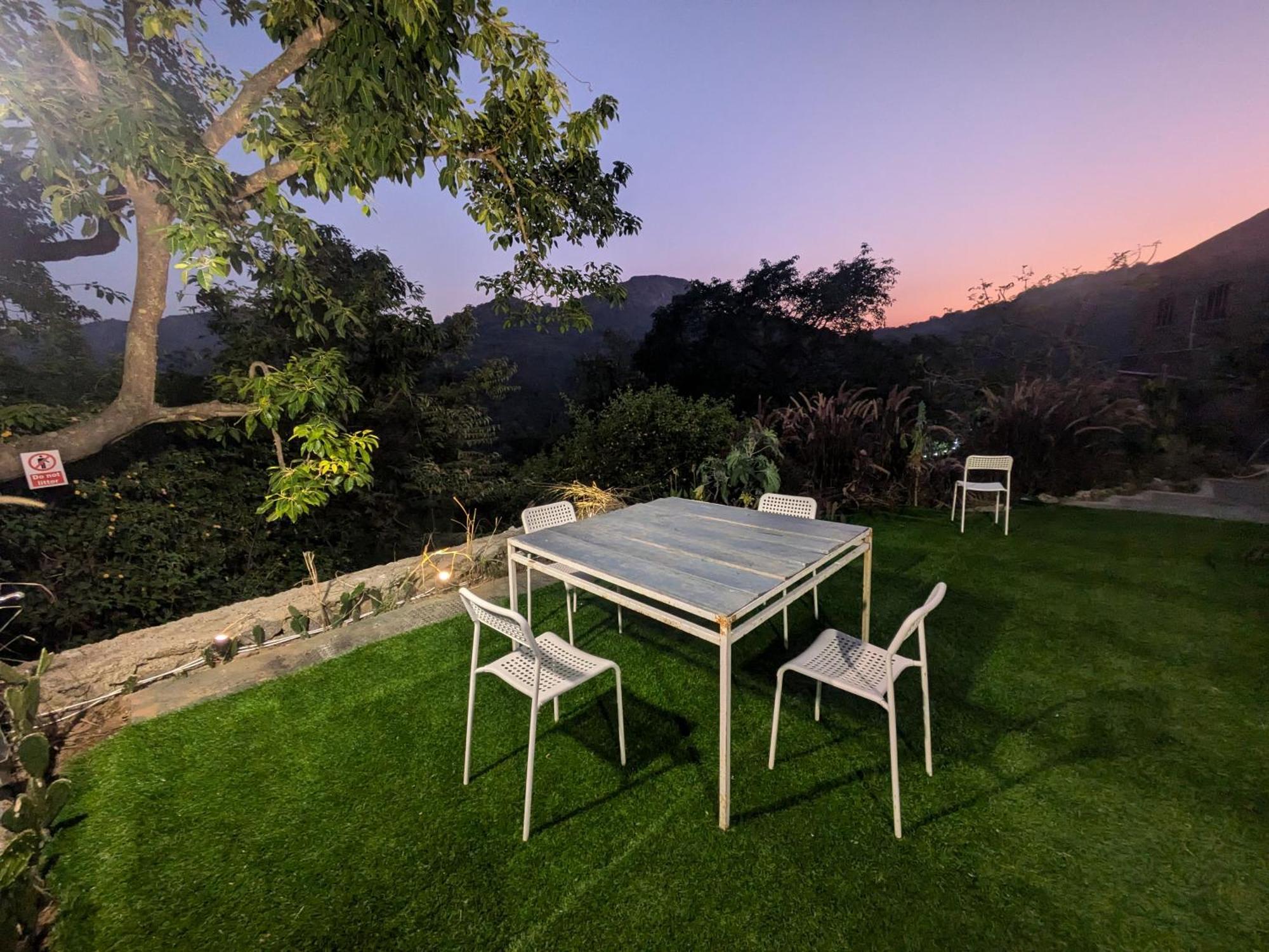 Cave Canvas Mount Abu Exterior photo